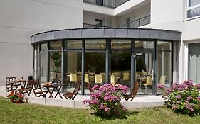 Aparthotel Adagio Access Paris Vanves - Porte De Chatillon